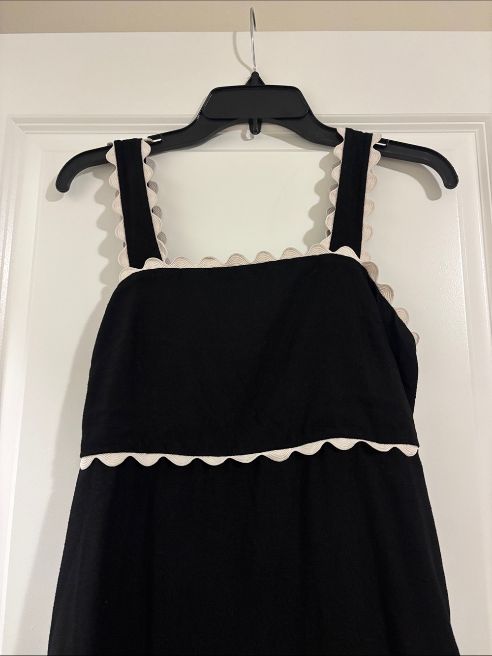 Cynthia Rowley Black Maxi Dress with white Scallop Trim Size S - Picture 4 of 8